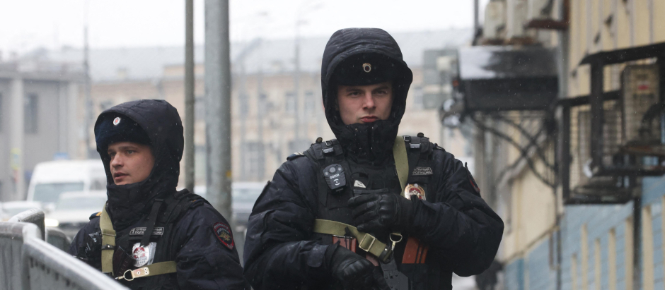 Agentes de policía rusos