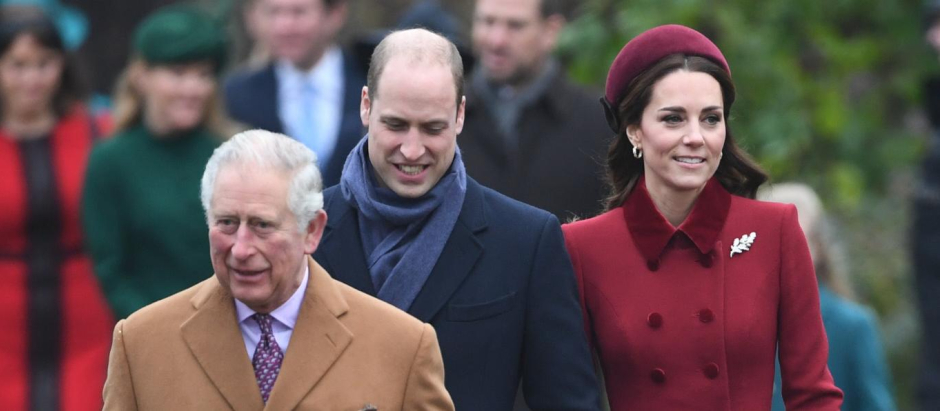 El Príncipe Guillermo deberá asumir gran parte del peso de la Corona tras las bajas del Rey Carlos y la Princesa de Gales