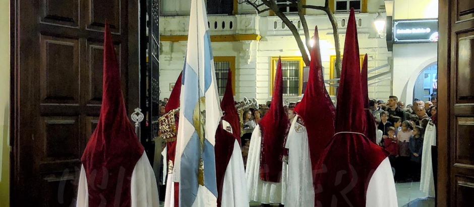 Nazarenos de la hermandad de Las Descalzas Badajoz