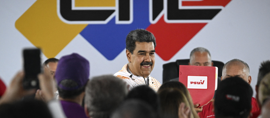 Nicolás Maduro en la sede del Consejo Nacional Electoral en Caracas