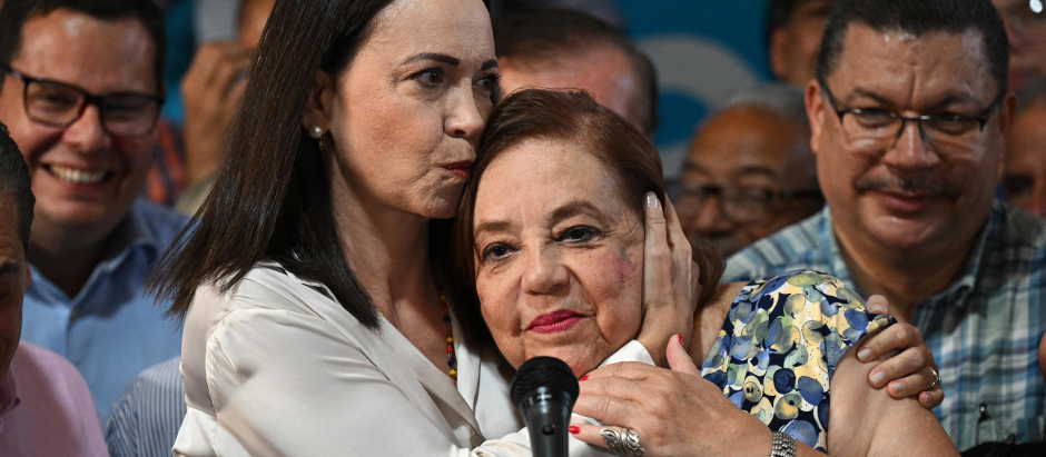 María Corina Machado y Corina Yoris, líderes opositoras venezolanas