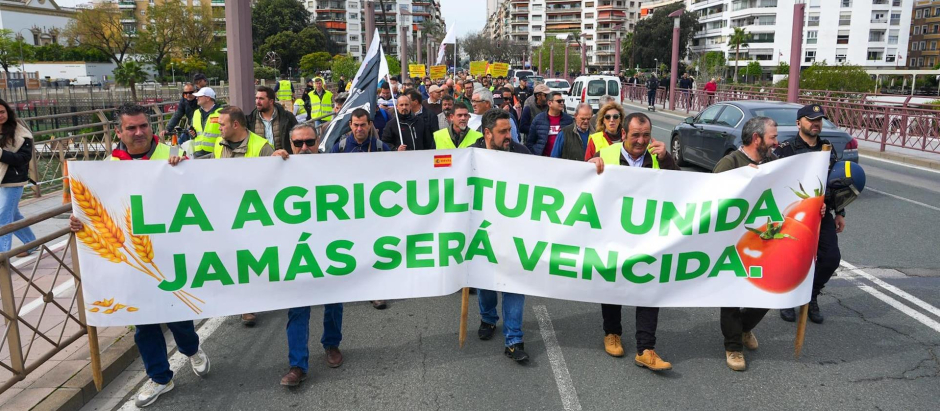 Marcha de agricultores en Sevilla