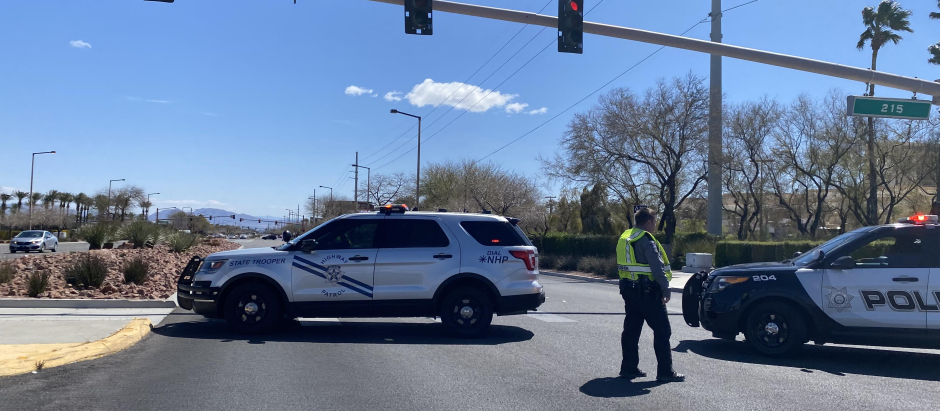 La policía de Las Vegas custodia el lugar del tiroteo