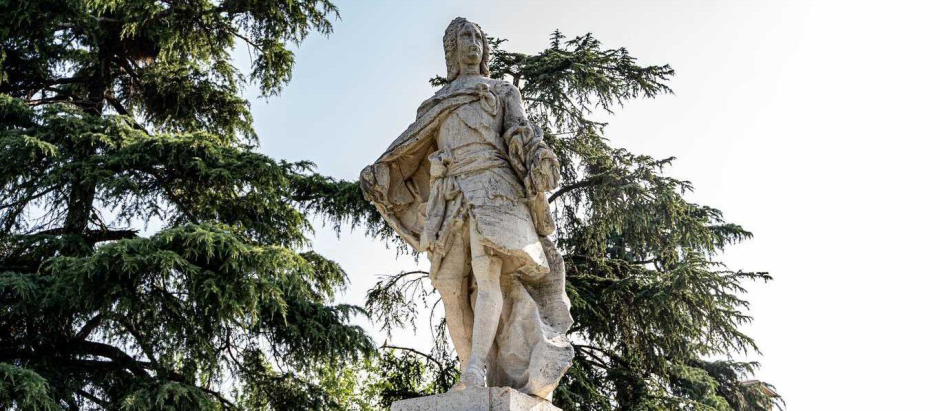 Estatua de Fernando VI