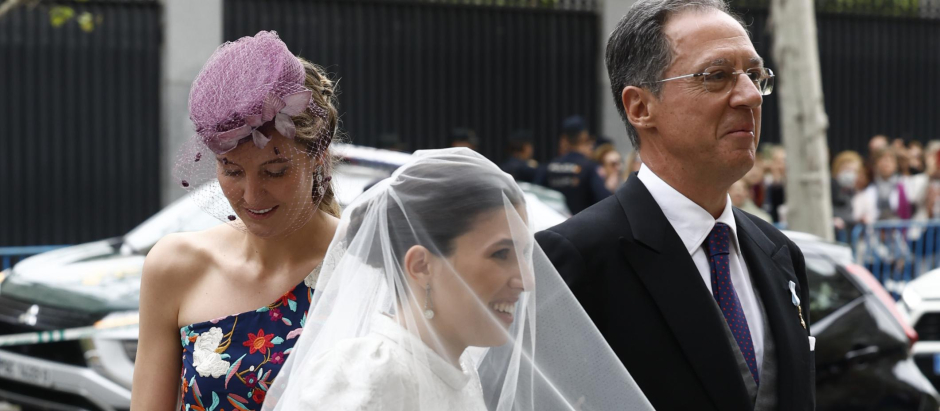 Teresa Urquijo with father Lucas Urquijo Fernández de Araoz on her wedding with Jose Luis Martinez Almeida in Madrid on Saturday, 06 April 2024.