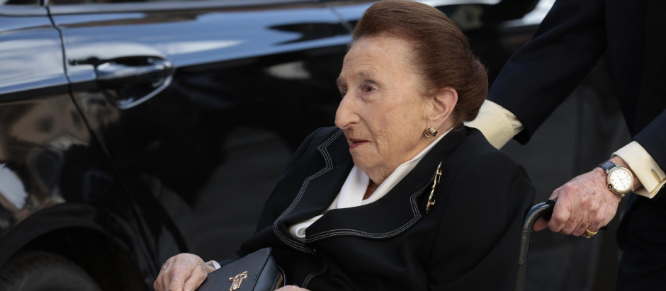 La Infanta Margarita en el funeral de Fernando Gómez Acebo