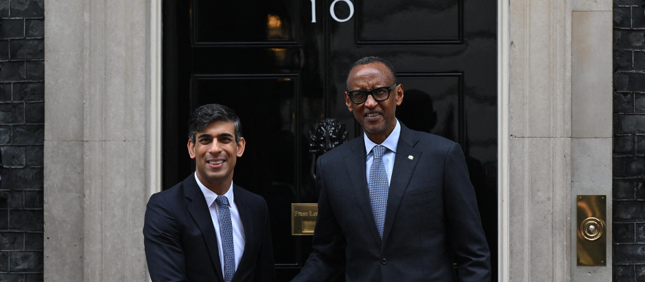 Rishi Sunak, primer ministro británico y el presidente de Ruanda Paul Kagame