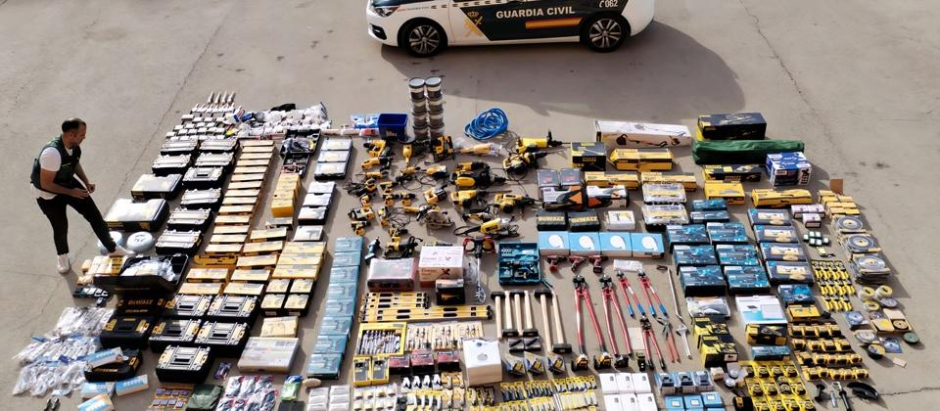 Imagen de los objetos incautados en la operación contra una banda de butroneros en Alicante y Valencia