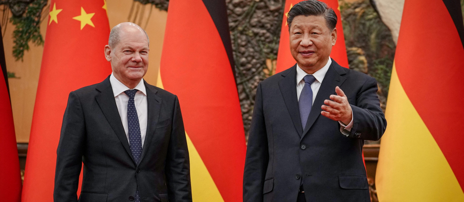 El presidente chino Xi Jinping recibe al canciller alemán Olaf Sholz en Pekín