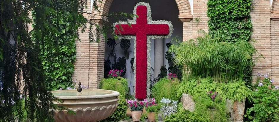 Cruz de Mayo, del Palacio de Viana