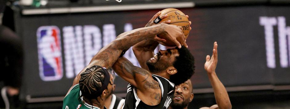 Kyrie Irving lidera la corriente de los antivacunas en la NBA