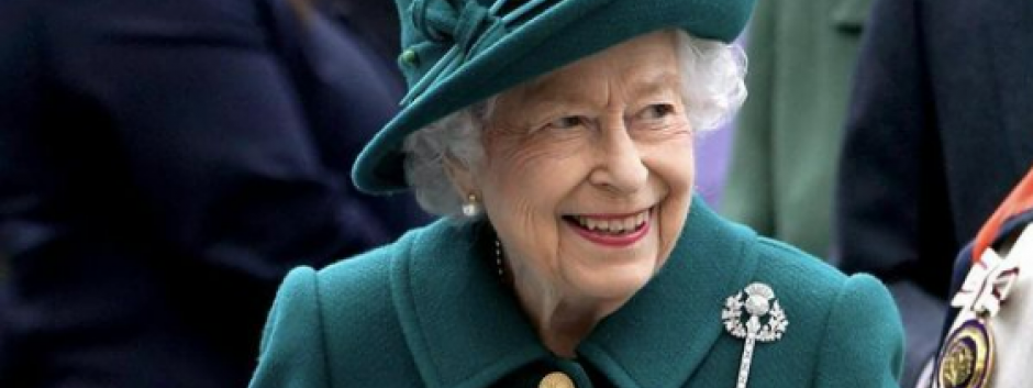 La reina Isabel II en la nueva sesión del Parlamento Escocés