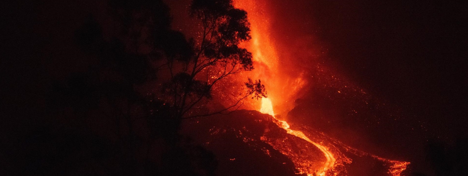El volcán de La Palma mantiene su intensidad tras dos semanas
