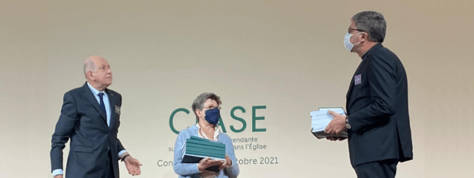 Jean-Marc Sauvé entrega al presidente de la CEF el informe de los abusos perpetrados