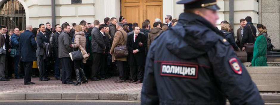 Rusia condena a prisión a 'Testigos de Jehová' por actividad religiosa  «extremista»