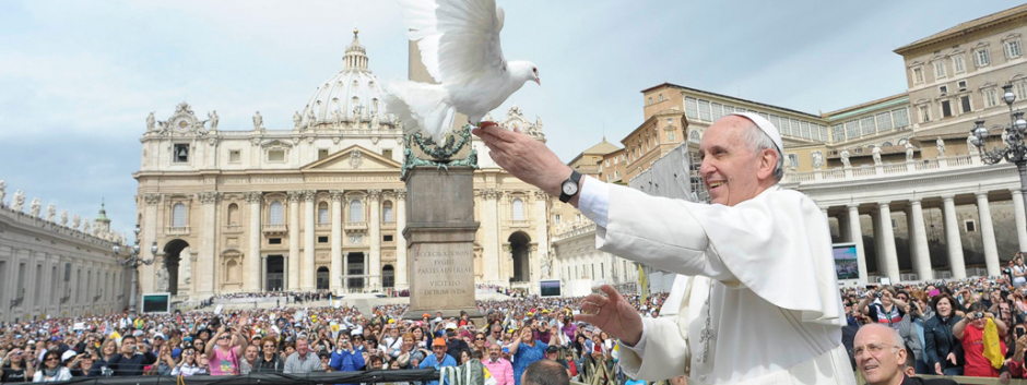 Papa Francisco en la Plaza de San Pedro en la 54 ª Jornada Mundial de la Paz