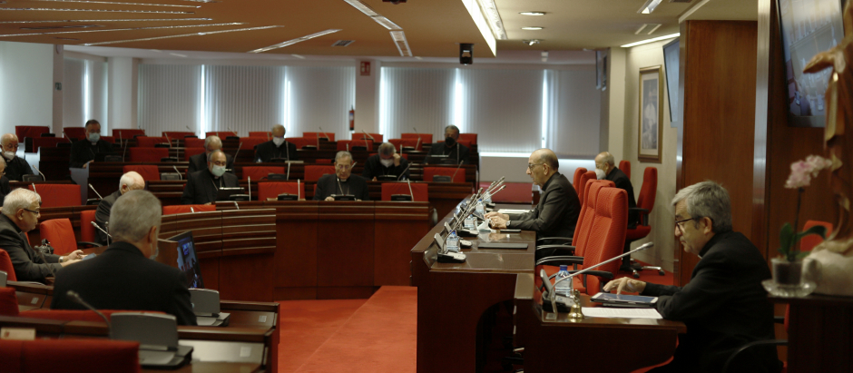 Imagen de la anterior Comisión Permanente de la CEE