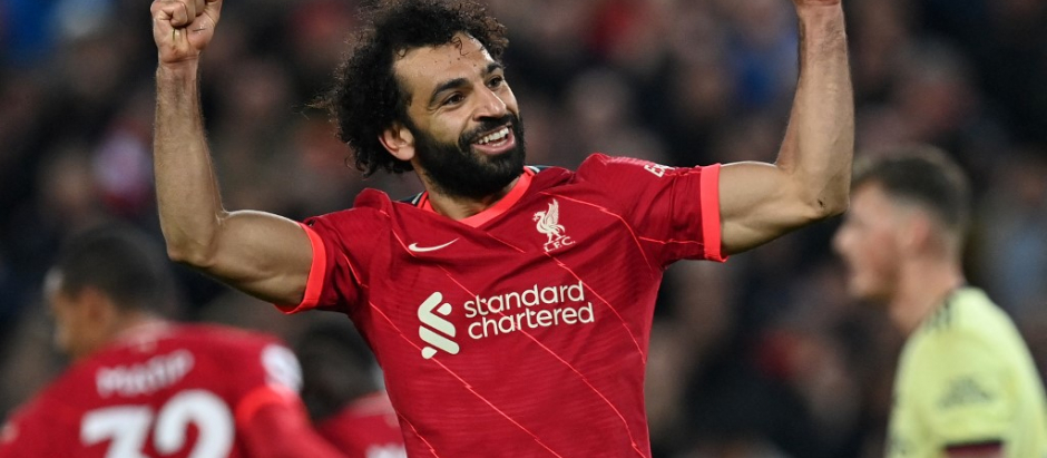 El egipcio Mohamed Salah celebra un gol con su equipo el Liverpool en la Premier