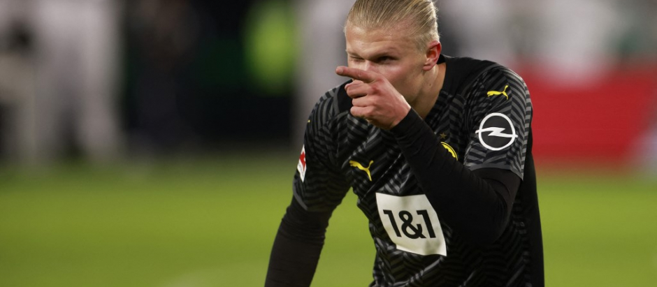 El delantero noruego, Erling Haaland, celebra un gol de su equipo el Borussia Dortmund