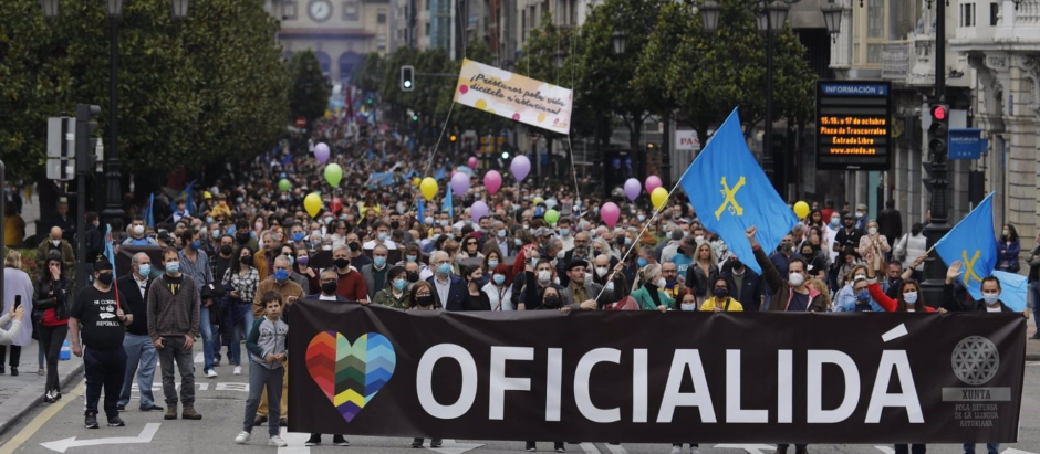 Manifestación por la oficialidad del asturiano el pasado mes de octubre en Oviedo