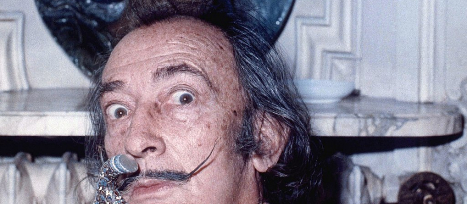 El pintor surrealista Salvador Dalí.