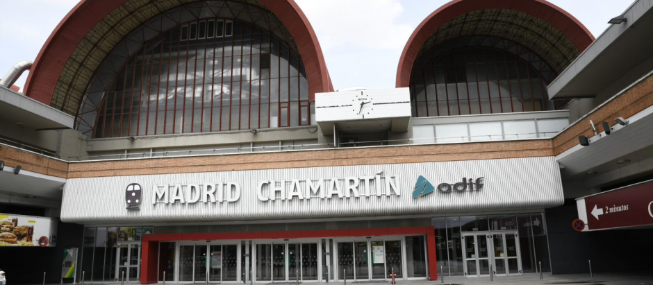 Aspecto actual de la fachada principal de la Estación Madrid Chamartín