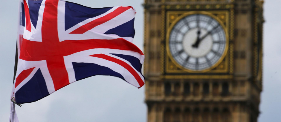 El PIB del Reino Unido alcanzó en diciembre de 2021 un nivel similar al registrado en febrero de 2020