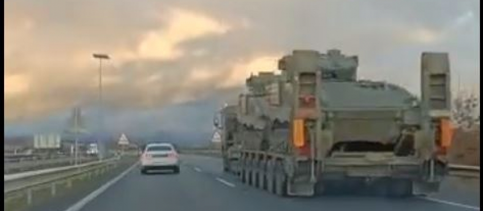 Un convoy militar atraviesa el País Vasco