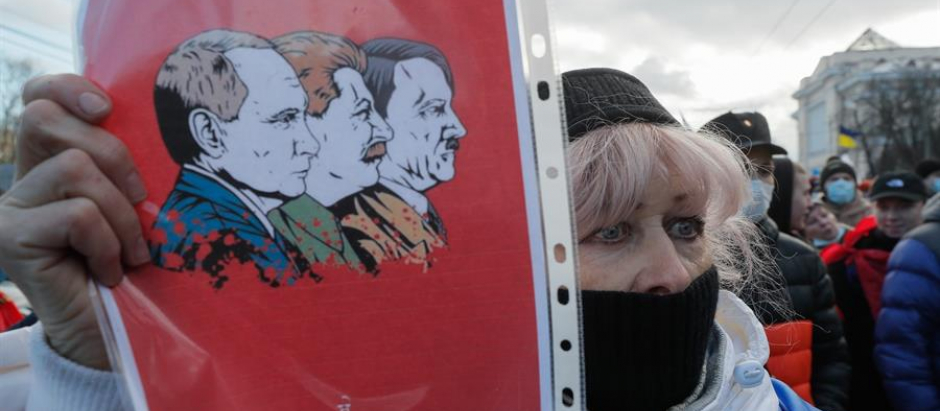 Una mujer ucraniana, en una manifestación contra la invasión de Ucrania