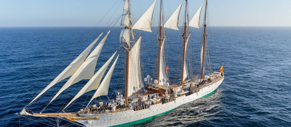 El buque escuela Juan Sebastián Elcano lleva 94 años surcando los mares