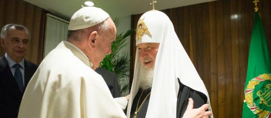 Histórico encuentro en Cuba entre el Papa Francisco y el patriarca Cirilo en 2016