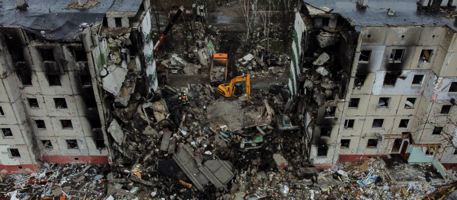 Ruina y desastre provocados por los ataques de Rusia en la ciudad de Borodianka, al noroeste de Kiev.