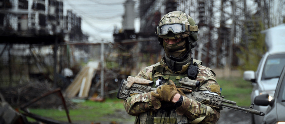 Soldado ruso en Lugansk, Ucrania
