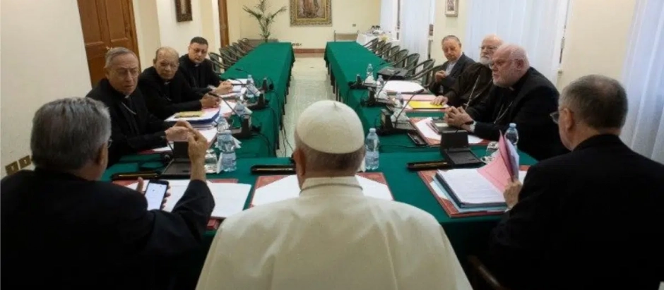 El consejo cardenalicio reunido con el Santo Padre (imagen de archivo)