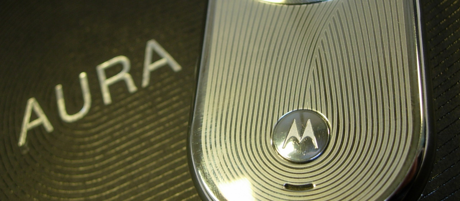 móvil Motorola AURA