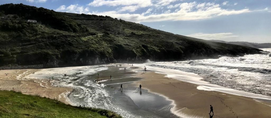 Imagen de una playa de Valcobo (A Coruña)