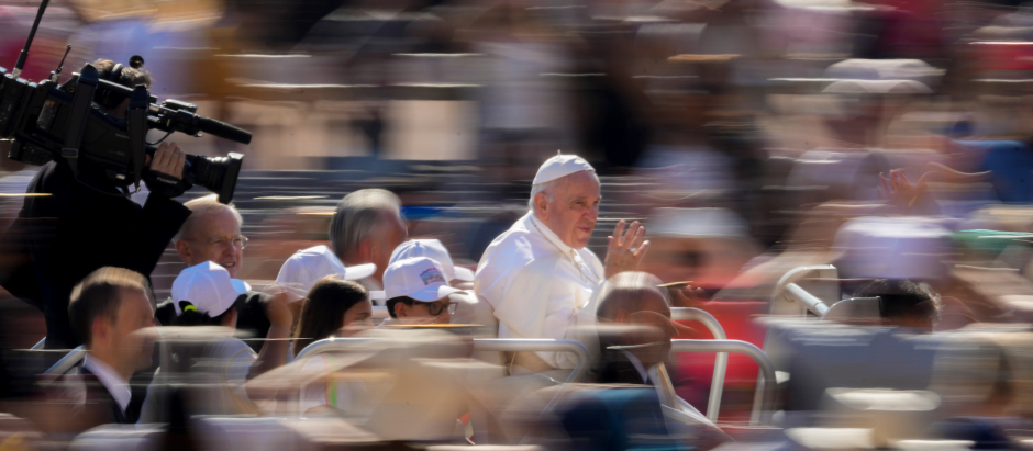 Pope Francis arrives to his weekly general audience in St. Peter's Square at The Vatican Wednesday, June 15, 2022.  *** Local Caption *** .