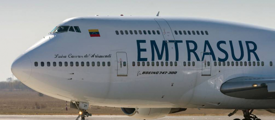 Avión venezolano iraní bloqueado en el aeropuerto internacional de Ezeiza de Buenos Aires