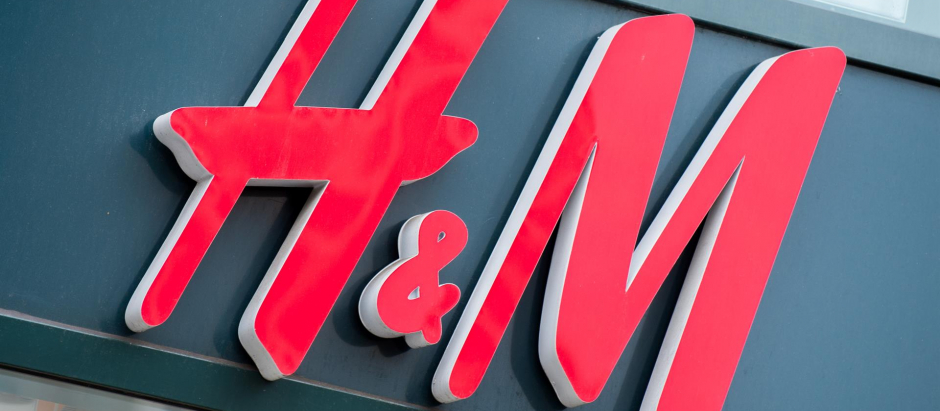 Como parte del proceso de liquidación del negocio, la intención de H&M es reabrir temporalmente las tiendas físicas en Rusia por un período de tiempo limitado para vender el inventario restante