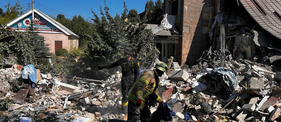 Un hotel fue destruido por un ataque ruso con misiles en la región de Donetsk
