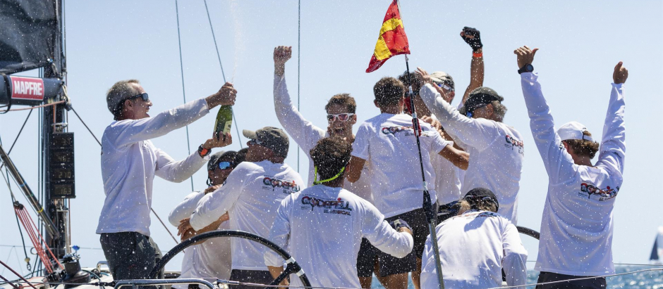La embarcación "Teatro del Soho Caixabank" se proclama vencedor en la clase ORC2 y acrecienta su leyenda con otra victoria en Copa del Rey Mapfre de Vela