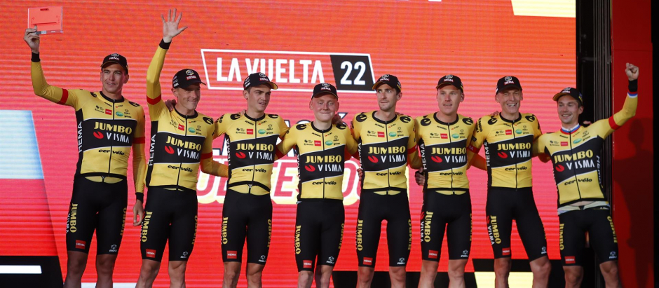 El equipo Jumbo, ganador de la contrarreloj inicia de La Vuelta