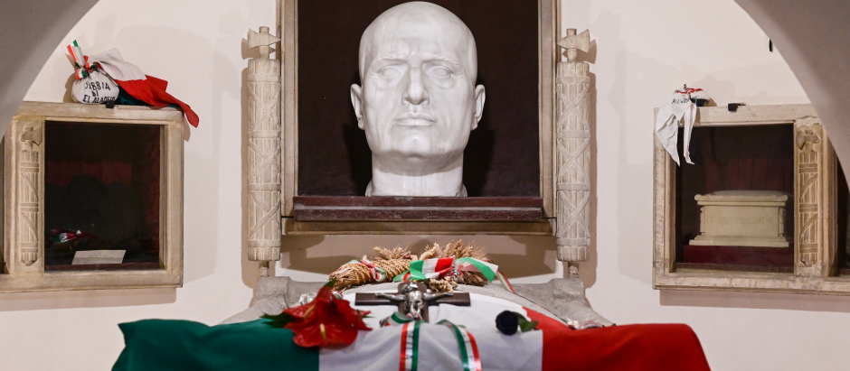Tumba de Mussolini Italia