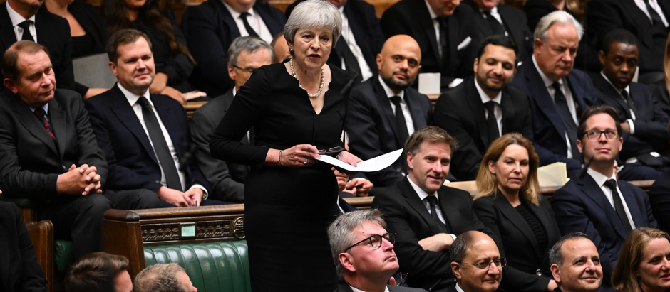 Theresa may durante su intervención en la Cámara de los Comunes en homenaje a la Reina