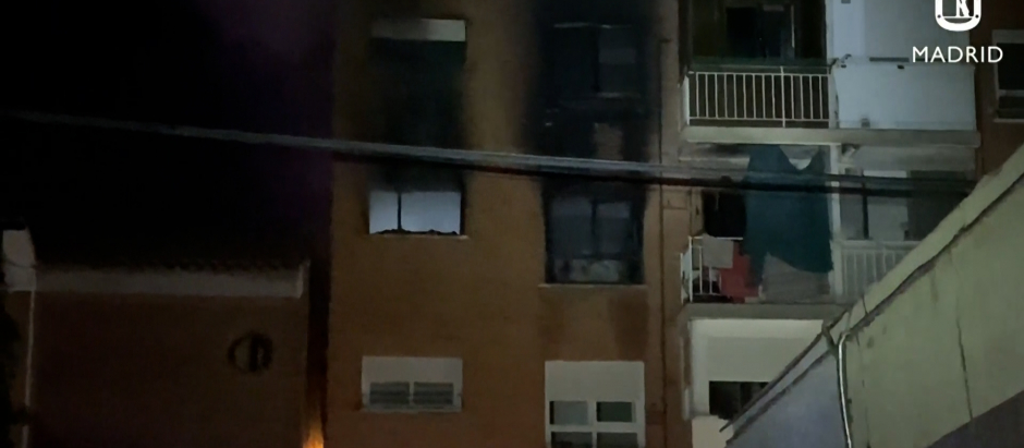 Dos personas mueren en el incendio de su vivienda en Madrid