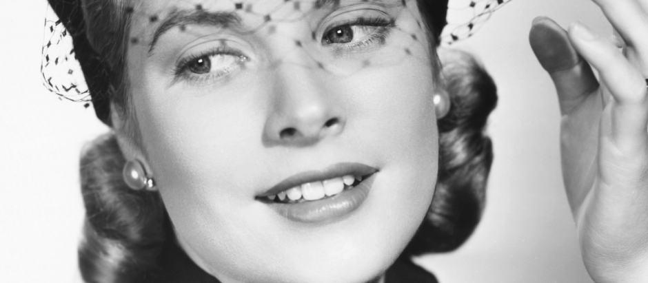 FOURTEEN HOURS, Grace Kelly, 1951.
en la foto : con velo
