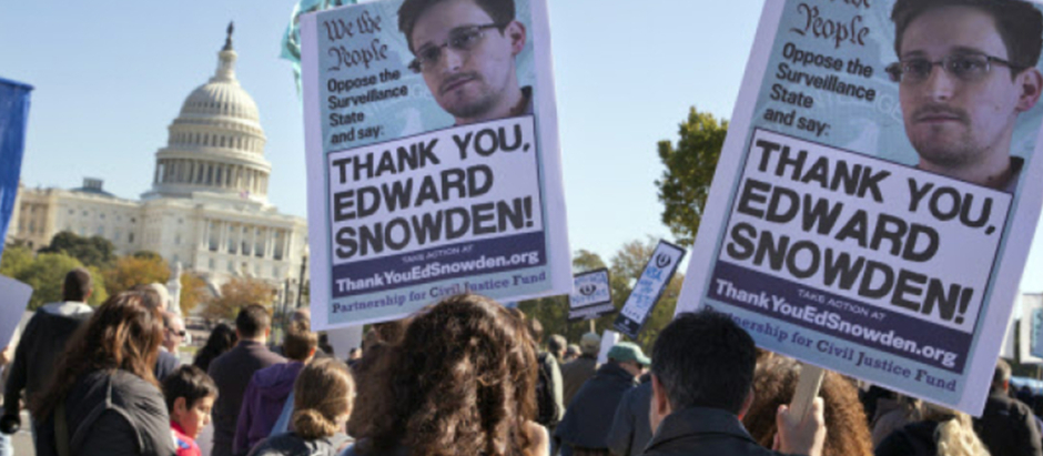 Manifestaciones en el Capitolio de los Estados Unidos, en 2013, contra el espionaje de los estadounidenses por parte de la Agencia de Seguridad Nacional