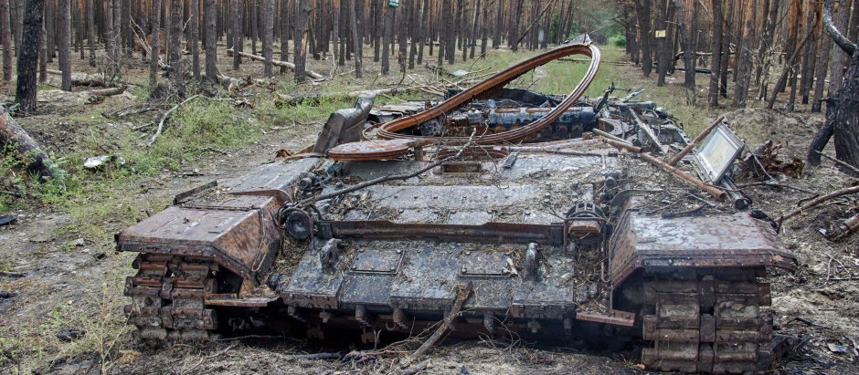 Tanques rusos destruidos en Jarkov
