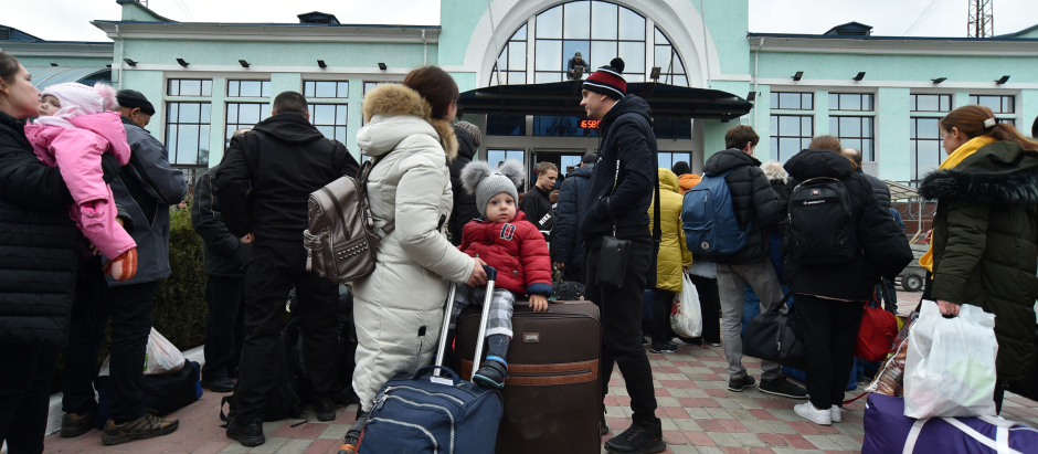 Evacuados ucranianos en la región de Jersón