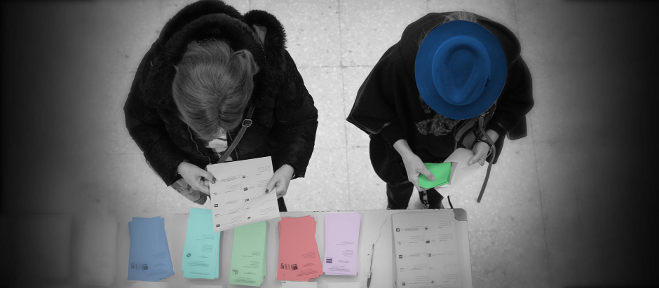 Montaje papeletas urnas elecciones
